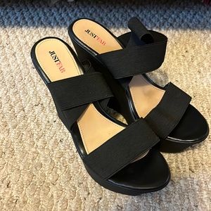 High heel black wedge